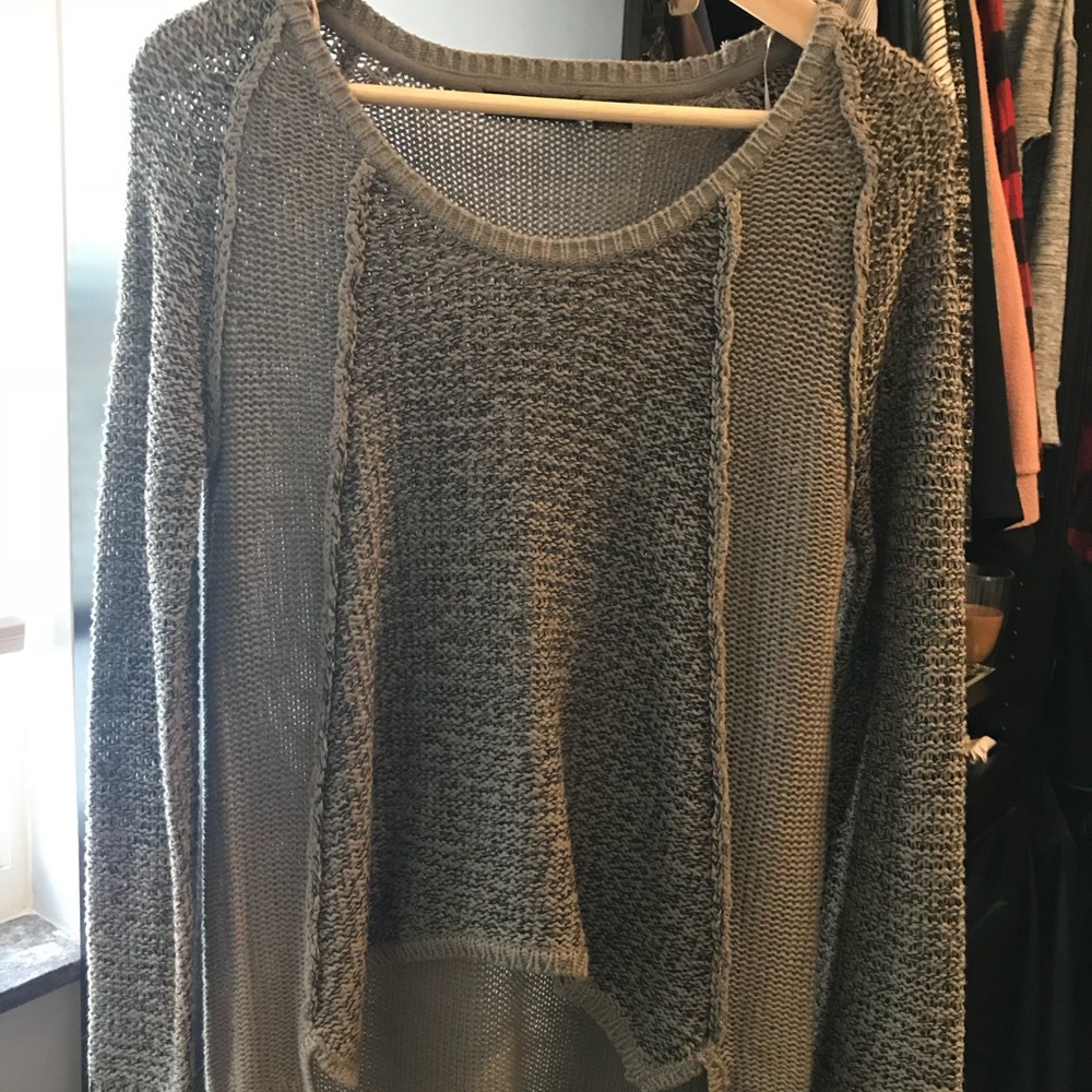 Grey/beige high low sweater